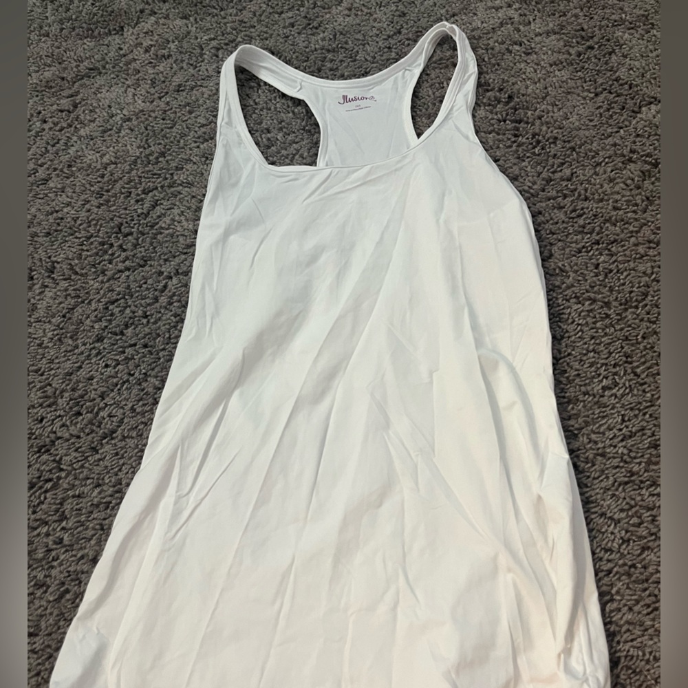 White tank top good condition barely used
